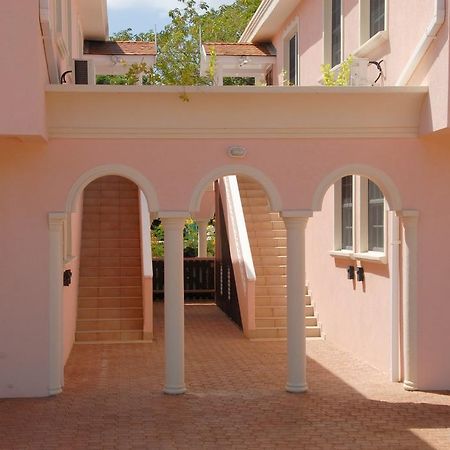 Sandy Bliss Condominiums Сейнт Джеймс Екстериор снимка